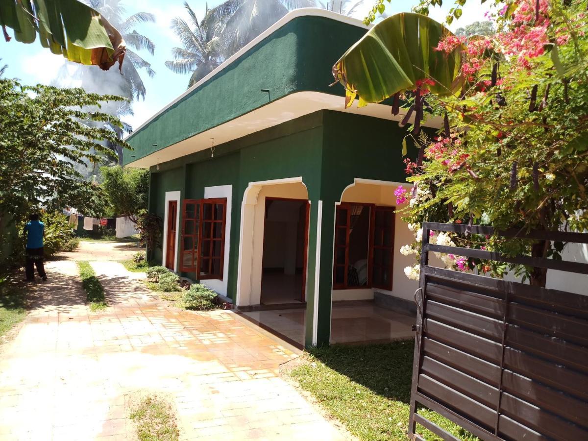 Inn On The Bay Home Passikudah Buitenkant foto